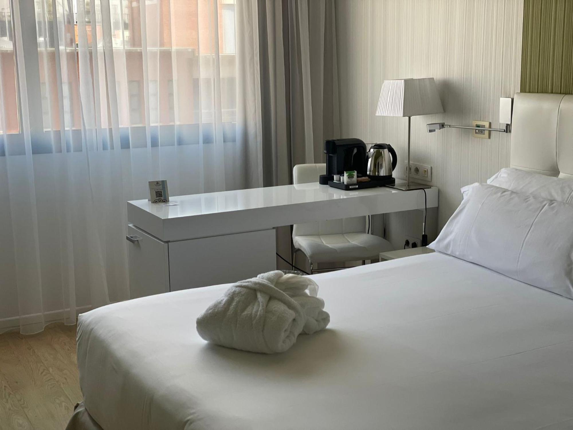 Hotel Zentral Castellana Norte, Madrid